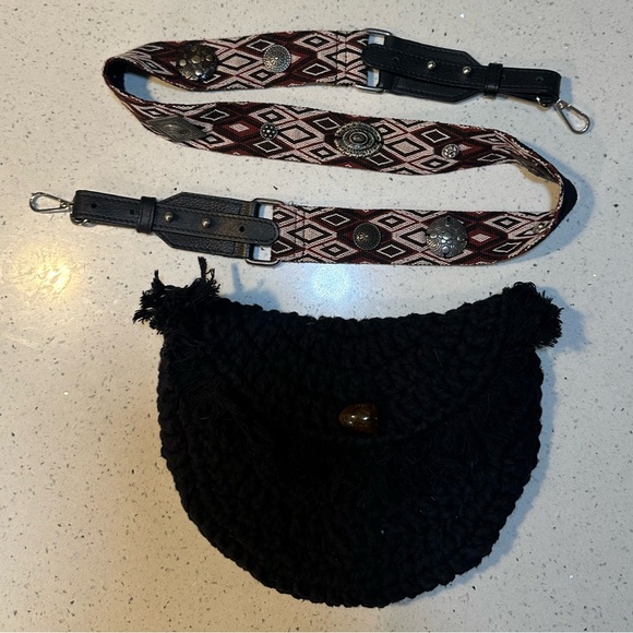 NWOT Free People Macrame Moon Crossbody / has small flaw - Picture 14 of 15